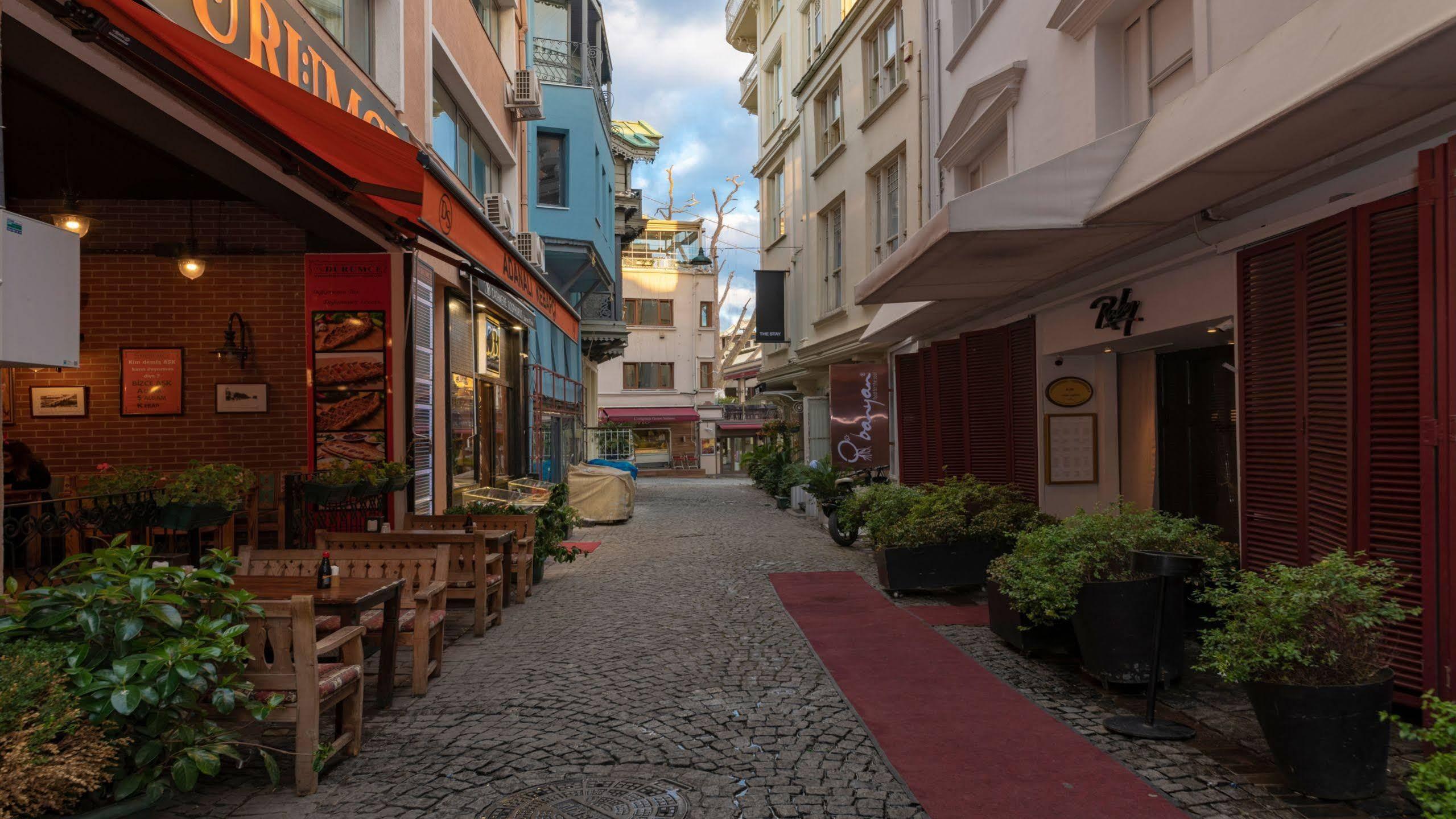Feri Suites Istanbul Exterior photo